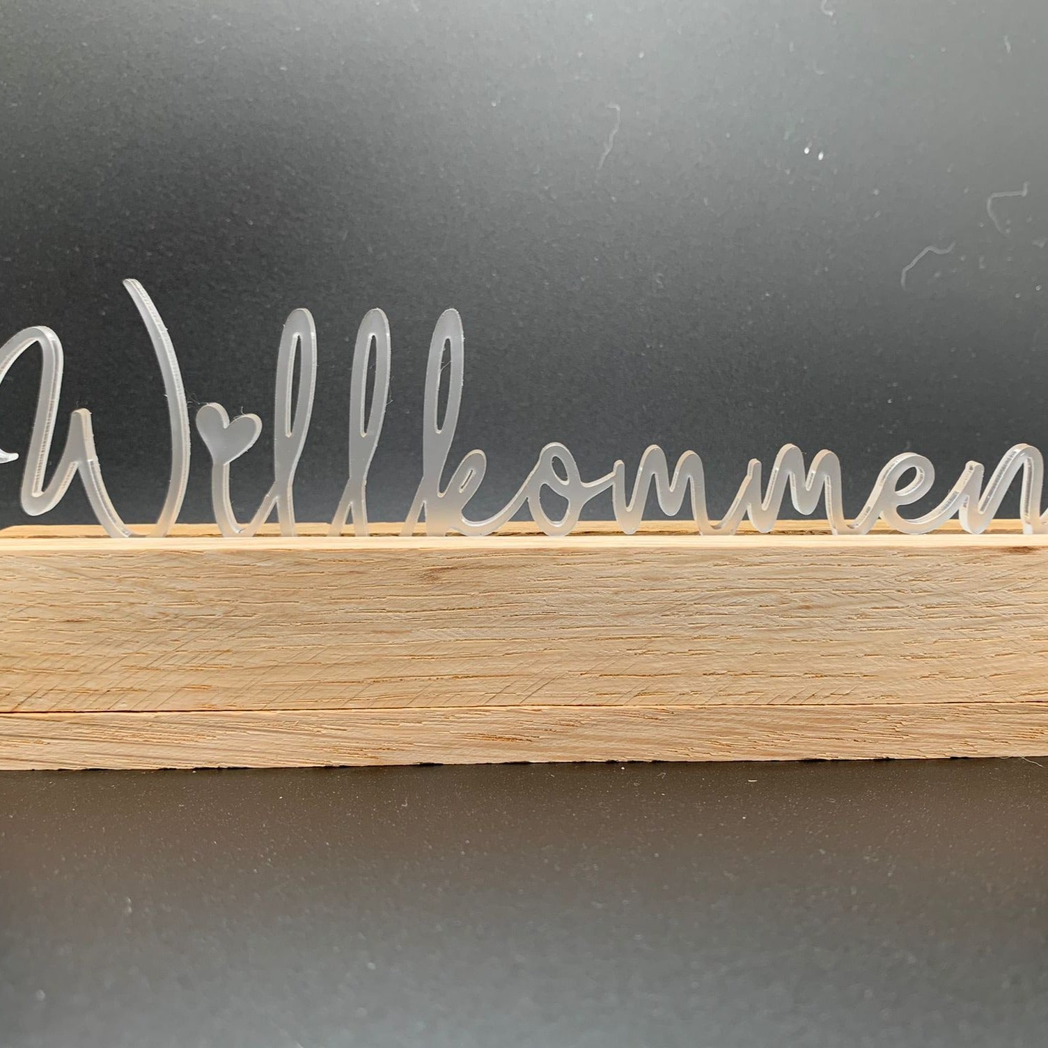 Willkommen Dekoration Aus Satiniertem Acryl Für Easy-Sticks Kartenhalter – Elegantes Design, Perfekte Passform