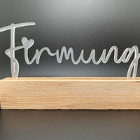 Eleganter Acryl Aufsteller mit dem Schriftzug "Firmung" von Easy-Sticks, ideal als dekorative Ergänzung für Firmungsfeiern oder als persönliches Geschenk.