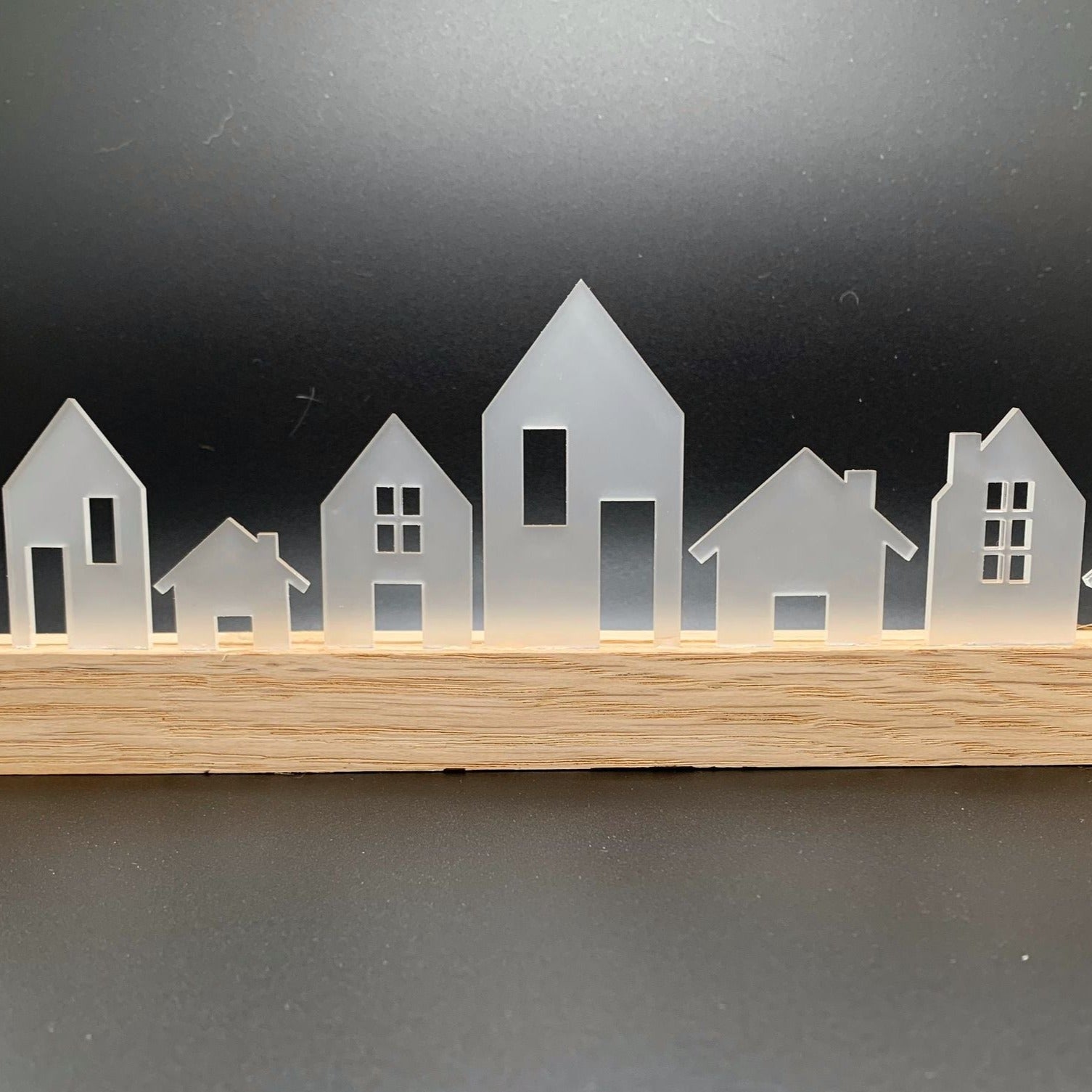 satinierte acryl dekoelemente Häuser im Set zum basteln Bastelidee Häuser Mini Glas deko dekorieren
