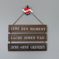 Wandschild drei Teile mit inspiriertem Text: 'LEBE DEN MOMENT', 'LACHE JEDEN TAG', 'LIEBE OHNE GRENZEN' in Industrial Stempel Schriftart von easy-sticks.