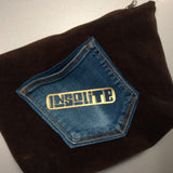 Stylische Tasche mit dem "Insolite" Schriftzug aus dem Sortiment von easy-sticks, perfekt für einen einzigartigen Look.