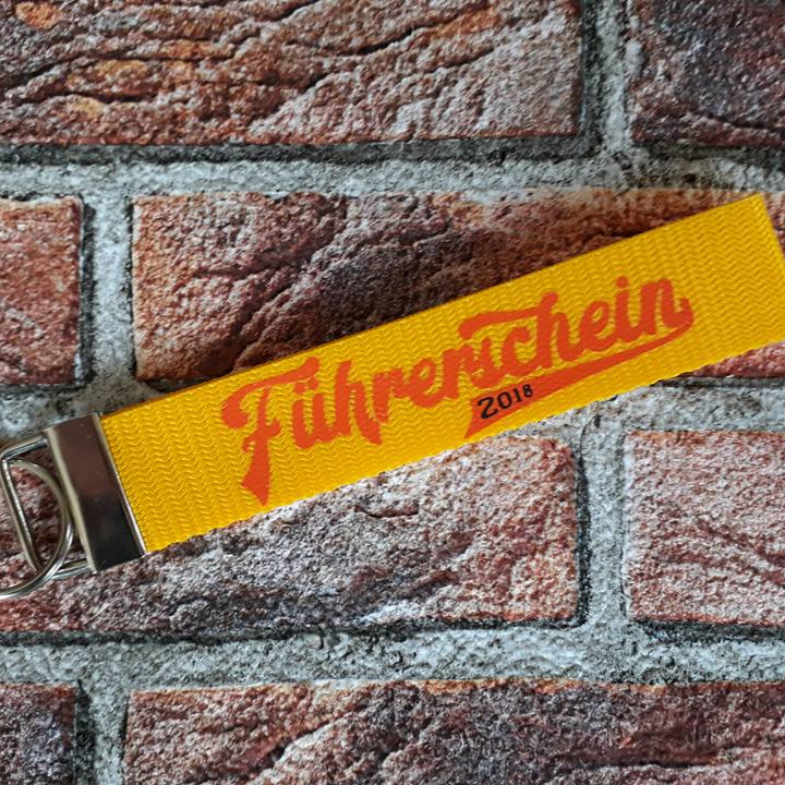 Meilensteine Jahreszahlen Führerschein auf Schlüsselanhänger Plotterdatei zum Kaufen