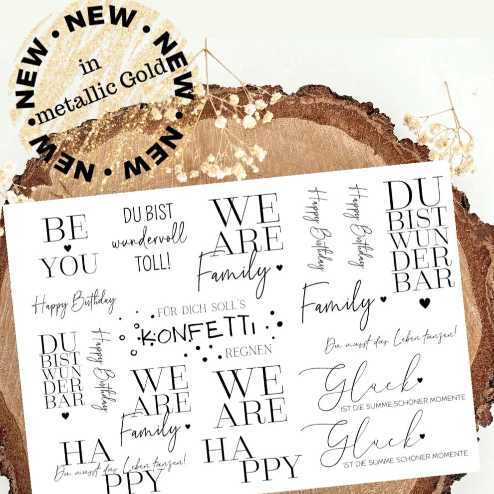 We Are Family Goldene Rub On Sticker Randlos A5 von easy-sticks, stilvolle Rub On Sticker in Schwarz und Weiß mit motivierenden Sprüchen, perfekt für DIY-Karten und kreative Anwendungen.