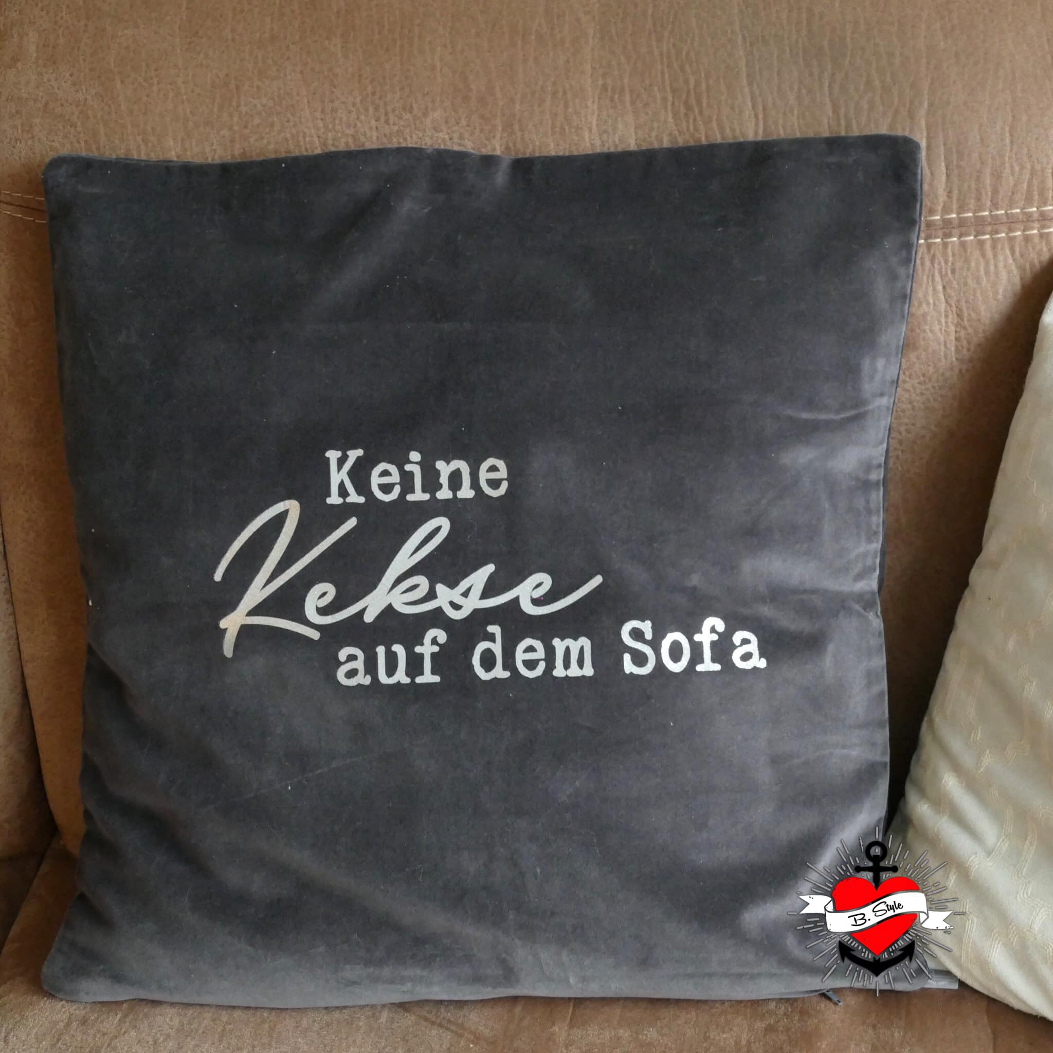 Kekse - Plottersprüche Offizieller Keks Tester, Passen Sie auf Ihr Gebäck auf, Keine Kekse auf dem Sofa, Auf die Plätzchen fertig los Plotteridee Kissen