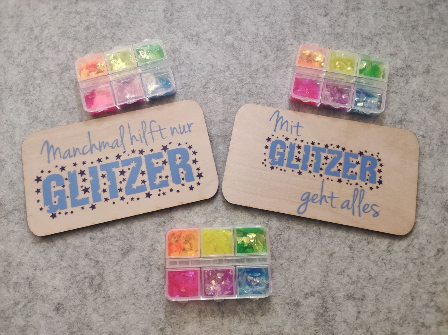 Glitzer Plotterideen Plottersprüche Ohne GLITZER ohne mich Mit Glitzer geht alles Ich steh mit beiden Beinen fest im Glitzer Plotter