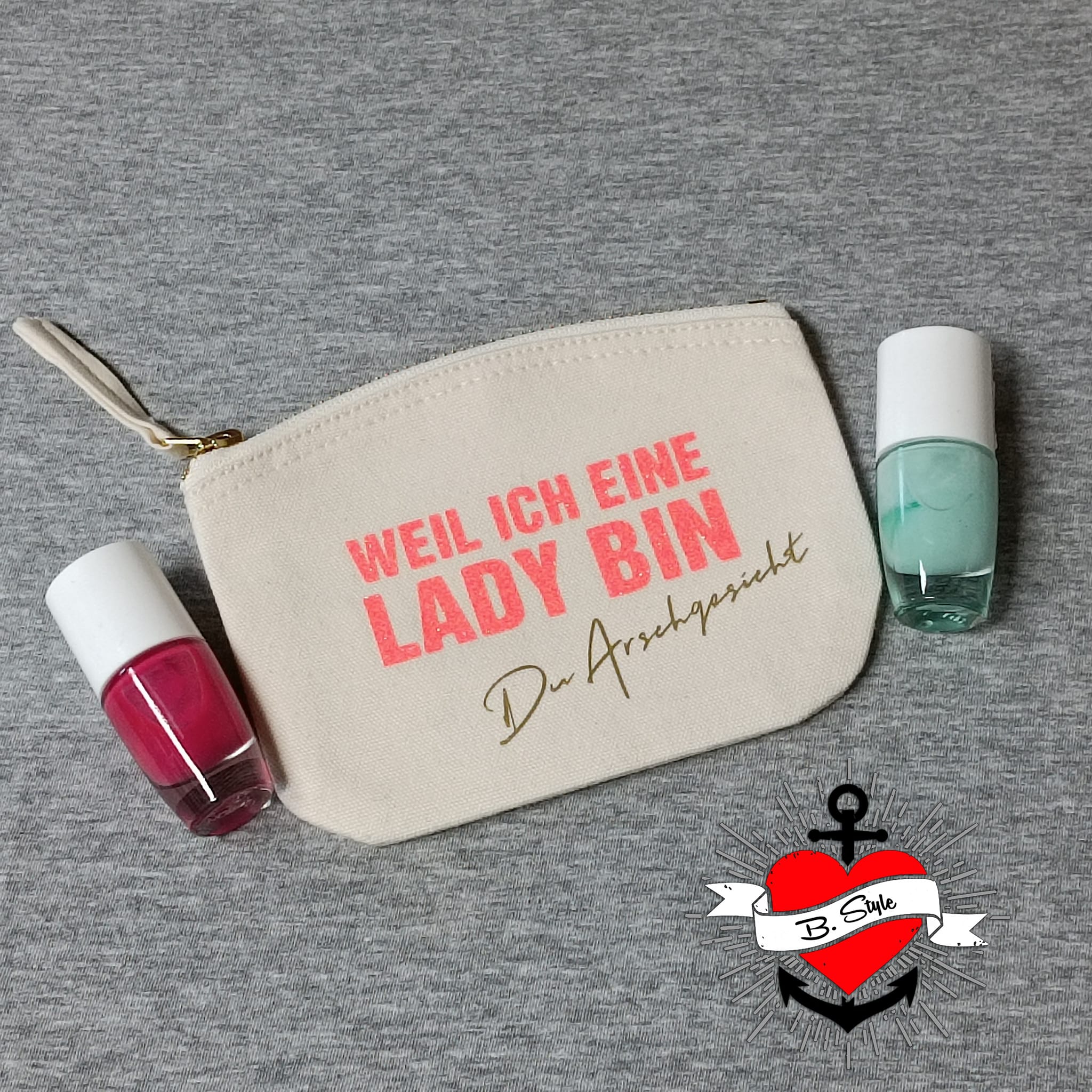 Kreative Verwendung der Weil ich eine Lady - Du Arschgesicht Plotterdatei für DIY Projekte, ideal für individuelle Designs.