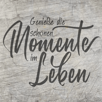 Kreative Plotterdatei 'Genieße die schönen Momente im Leben' von easy-sticks, präsentiert in handgeschriebenem Design auf Holztextur.