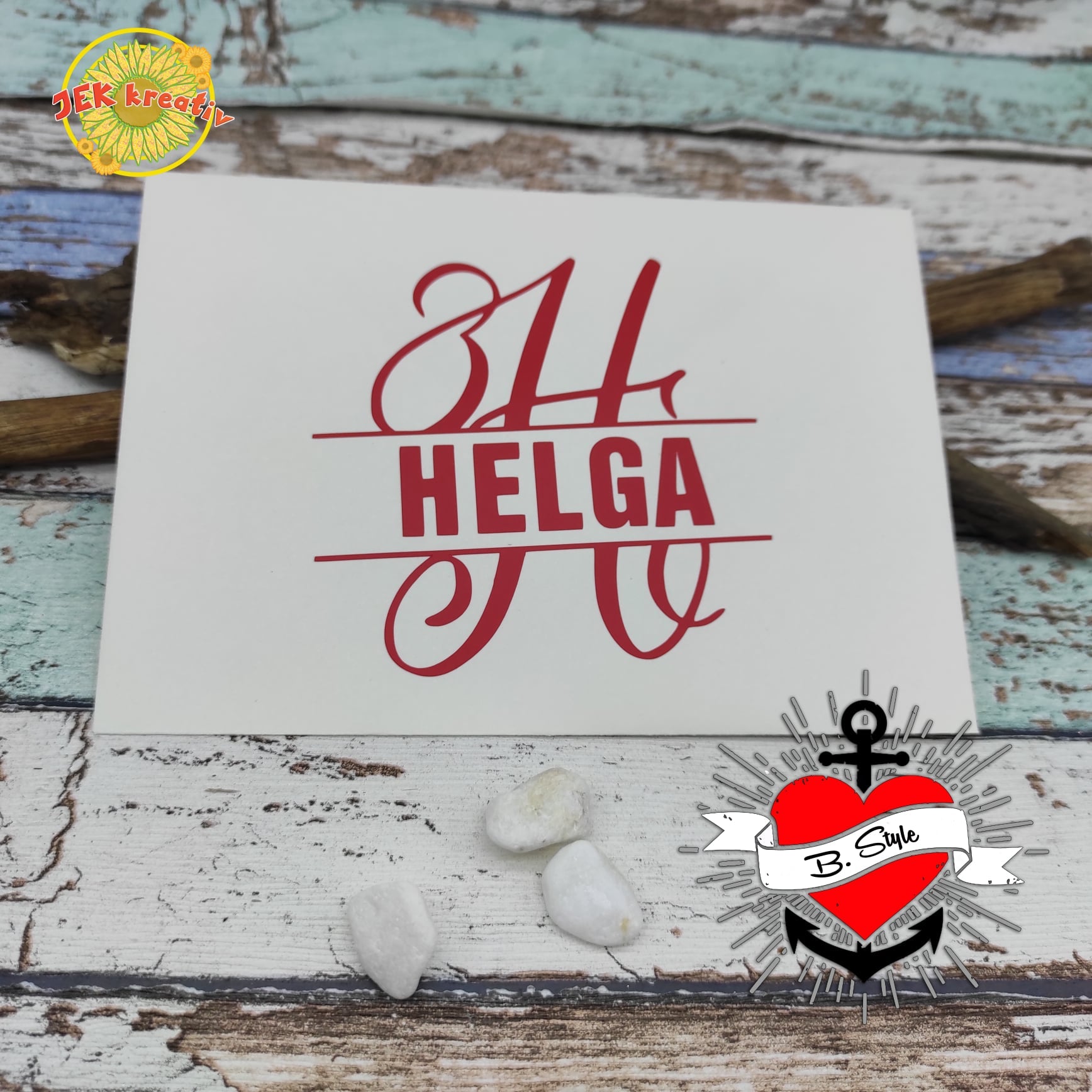 Eine personalisierte Karte mit den Namen 'HELGA' und dem Monogramm "H", kreativ gestaltet von easy-sticks, basierend auf der Monogram "H" Plotterdatei.