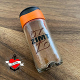 Monogram 'Z' Plotterdatei von easy-sticks: Gewürzbehälter mit dem Schriftzug 'Zimt', eine kreative Möglichkeit, Küchenutensilien zu gestalten.