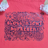 Tote Bag in leuchtendem Korallenrot mit dem Aufdruck 'Bloß nicht aufregen' von easy-sticks, umgeben von zwei zarten Blüten; perfekt für kreative DIY-Projekte.