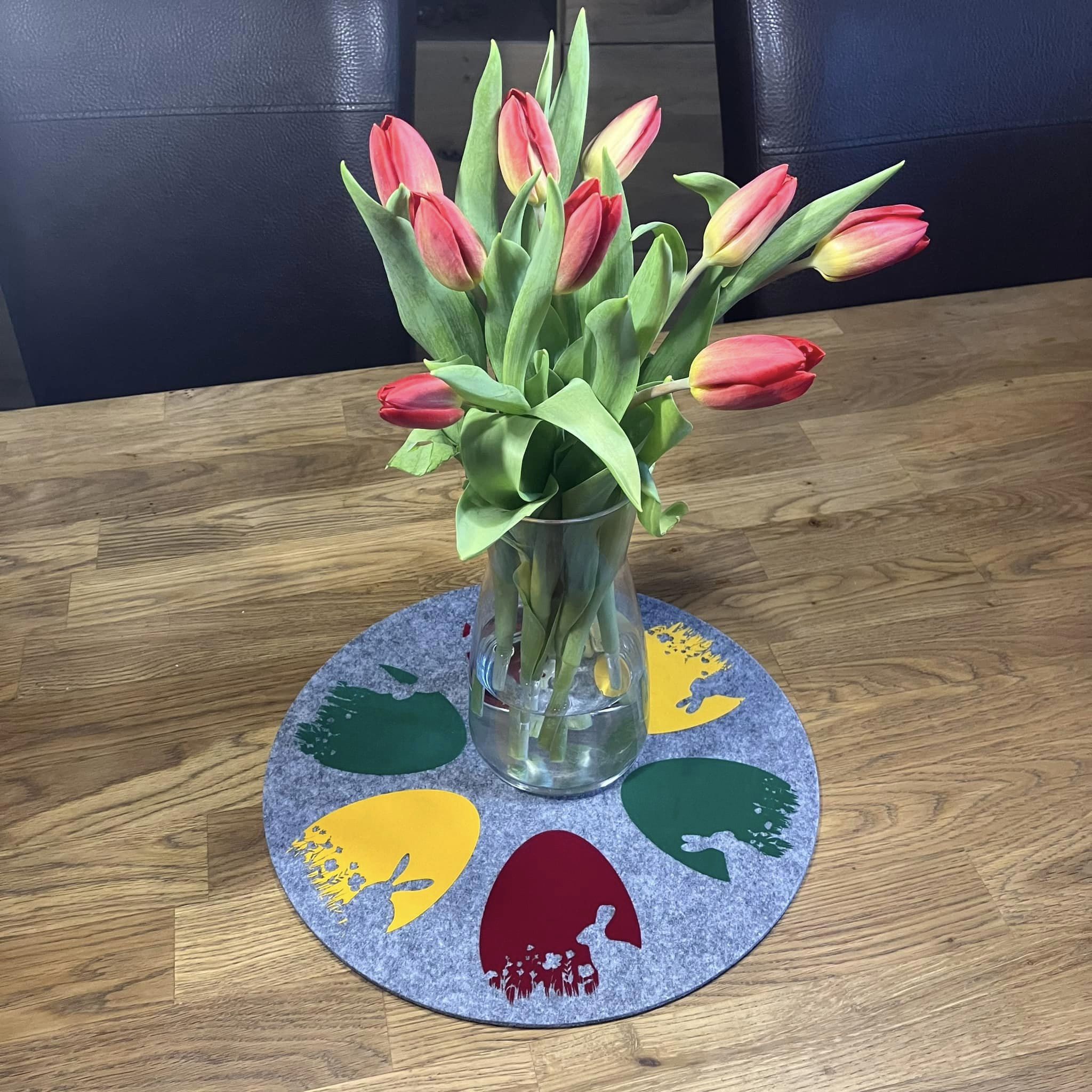 Ostereier Hase Blumenwiese Plotterdatei Plotter Datei zum Downloaden DIY Bastelidee Plotteridee zu Ostern