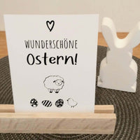 Die Rückseite ist weiß und gut beschreibbar.
Perfekt für die Kartenhalter!
1. Hallo Frühling!
2. Schöner Sommer.
3. Das muss der Herbst sein.
4. Winter: Kalte Hände, warmes Herz!
5. Wunderschöne Ostern!
6. Frohe Weihnachten!