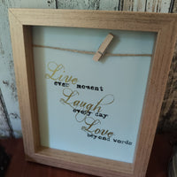 live-laugh-love Plotterdatei auf einem Bild als Beispielbild für die Anwendung