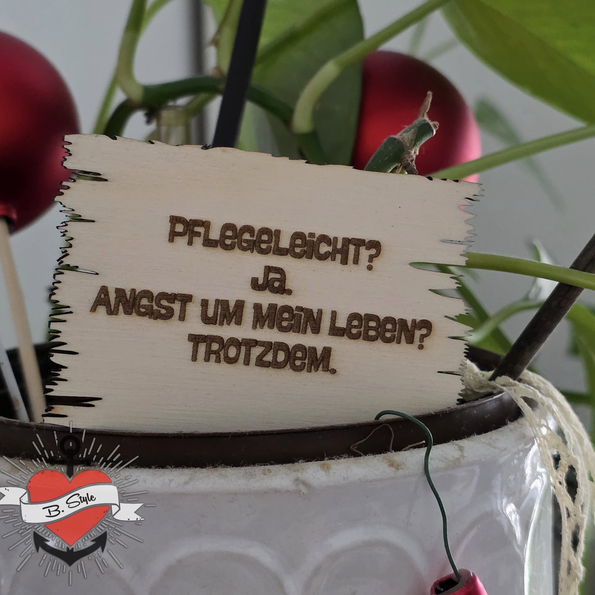 Pflanzenstecker Megapack Plotten & Lasern Datei zum Downloaden Pflegeleicht? Ja. Angst um mein Leben? Trotzdem.