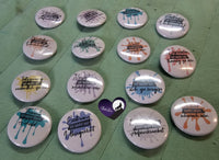 Bunte Buttons mit positiven Sprüchen, die die mentale Gesundheit fördern, gestaltet mit der Psyche Plotterdatei von easy-sticks.