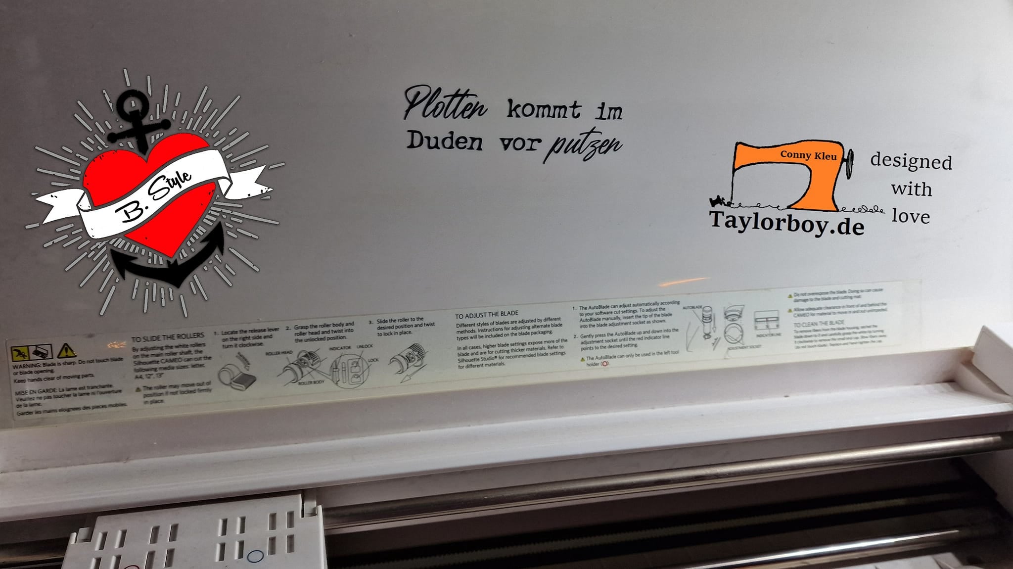 Detailansicht eines Plotters mit einem Putzspruch, designt mit der Plotterdatei von easy-sticks, perfekt für kreative Bastelideen.