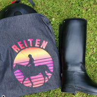 Reiten Abzeichen Schild Reitabzeichen Plotter plotteridee Idee Reiter Reiterin Geschenk T-Shirt Jacke Shirt Pullover