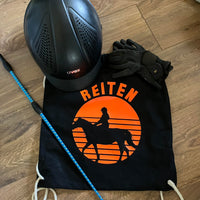 Reiten Abzeichen Schild Reitabzeichen Plotter plotteridee Idee Reiter Reiterin Geschenk T-Shirt Jacke Shirt Pullover