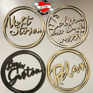 Schöne Holzschilder mit kreativen Sprüchen - 'Nicht Stören', 'Schön, dass Du da warst', 'Bald im Garten', 'Relax' von easy-sticks, Ringe Plotter und Laserdatei.