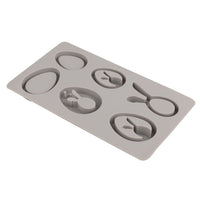 Dritte Silikon-Gießform von Easy-Sticks zeigt eine Vielzahl von Anhängerformen für kreative Beton-, Wachs- und Gießharzprojekte zu Ostern.