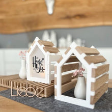 Lade das Bild in den Galerie-Viewer, Silikonform Haus aus Easy-Sticks bauen DIY basteln gestalten Holz Gießpulver Dekoidee zum Einzug Flur Easysticks bastelholz
