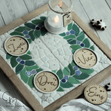 Silikonform – Winterbeeren Adventskranz gegossen und angemalt Mosaik mit Easy-Sticks Rahmen