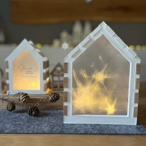 Silikonformen kleines Haus und großes Haus im Vergleich mit Easy-Sticks gebastelt