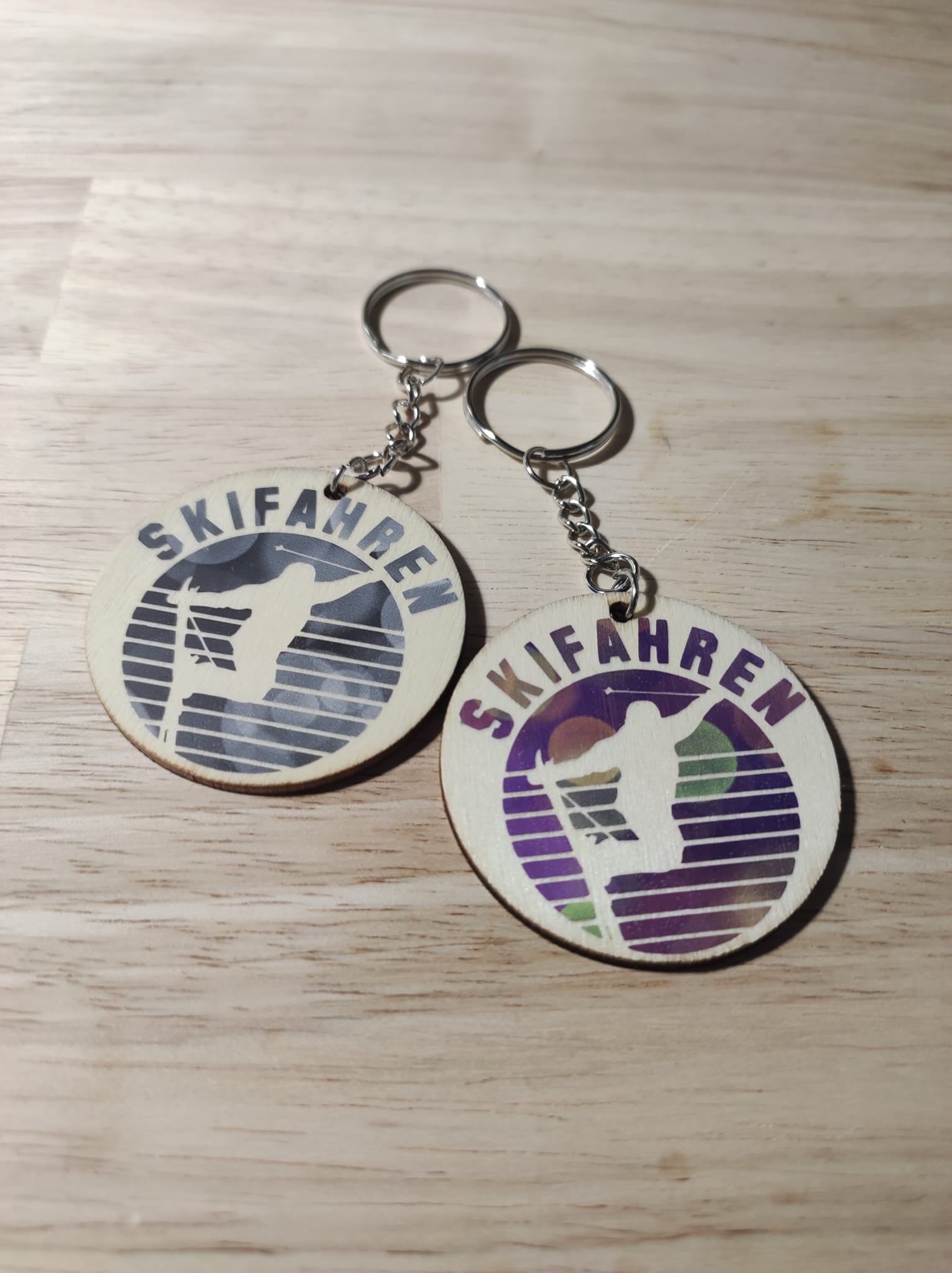 Skifahren  Abzeichen - Plotterdatei Ski Idee DIY Plotter Tasse geschenkidee