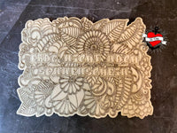 Lasergravierte Holzplatte mit floralem Design und dem Spruch "Frag nicht nach Sonnenschein" von easy-sticks. Ideal für kreative DIY-Projekte.