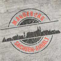 Stempel Skyline Magdeburg von easy-sticks – Eine kreative Plotterdatei auf Holz mit der Silhouette von Magdeburg und den Begriffen "Sachsen-Anhalt". Ideal für DIY-Projekte und personalisierte Dekoration.