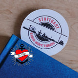 Weißer runder Aufkleber mit der Skyline Stuttgart und dem Text Baden-Württemberg, Teil der Plotterdatei von easy-sticks.