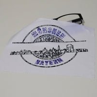 Kleine Kosmetiktasche mit Aufdruck der Skyline von München, hergestellt mit der "Stempel Skyline München" Plotterdatei von easy-sticks, perfekt für kreative Projekte.