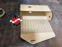 Innenseite der Holz-Tasche, gefertigt nach den Vorgaben der Laserdatei von easy-sticks, zeigt präzise Details für kreative Anwendungen.