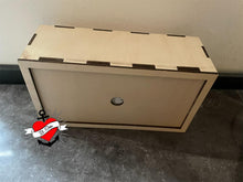 Lade das Bild in den Galerie-Viewer,  Taschentuch Box zum Lasern Laserdatei zum Downloaden Laser Holz DIY Idee xtool
