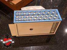 Lade das Bild in den Galerie-Viewer,  Taschentuch Box zum Lasern Laserdatei zum Downloaden Laser Holz DIY Idee xtool
