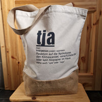 Umweltfreundliche Tragetasche aus Baumwolle mit dem Text 'tja', designt von easy-sticks, perfekt für kreative Bastelarbeiten.