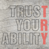 Gestalte kreative Projekte mit der "TRUST YOUR ABILITY" Plotterdatei von easy-sticks. Auf der Bildfläche ist eine beeindruckende Darstellung des Designs zu sehen, das die Worte "TRUST YOUR ABILITY" kreativ inszeniert, hervorragend geeignet für DIY-Projekte.