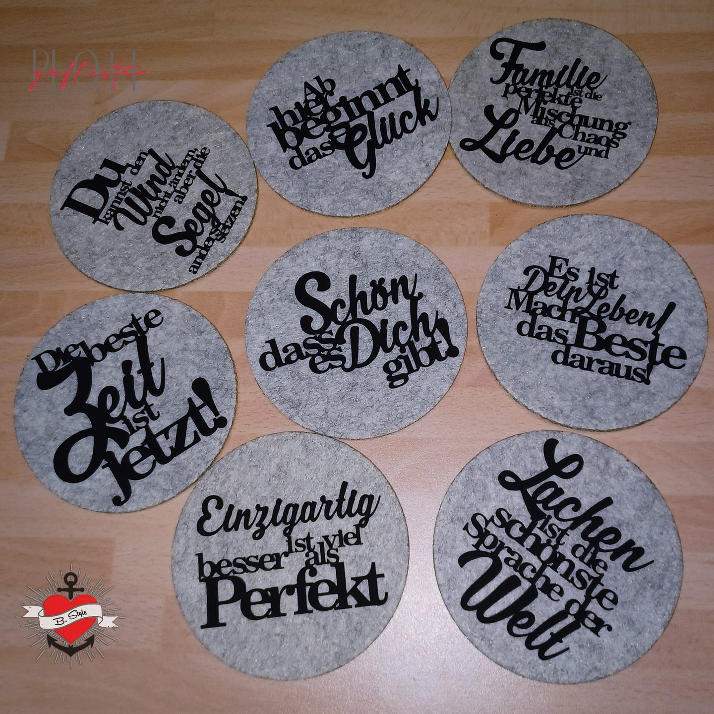 Plotterspruch Datei Es ist dein Leben MAch das Beste daraus! Die beste Zeit ist jetzt. Schön, dass es dich gibt! Lachen ist die schönste Sprache der Welt, Einzigartig ist viel besser als perfekt, An hier gebinnt das Gück, Familie ist die perfekte Mischung auch Chaos und Liebe, Du kannst den Wind nicht ändern, aber die Segel anders setzten! Idee für Plotter Karte Geschenk