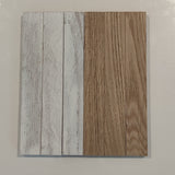 Holzmuster mit Easy-Sticks Color Holzlasur - Weiß Deckend, zeigt elegante Gestaltungsmöglichkeiten für Möbel und Innenräume.