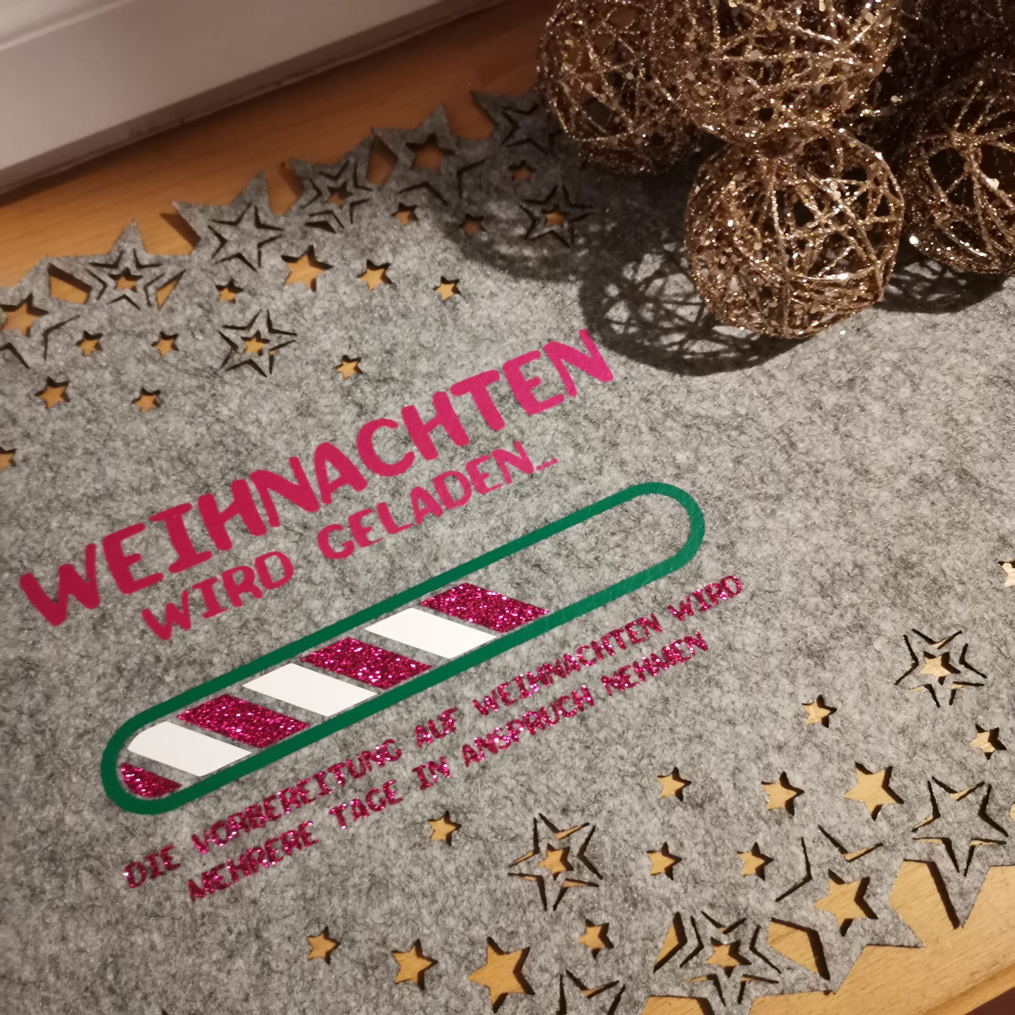 Weihnachten wird geladen... Plotterdatei zu Weihnachten Plotteridee