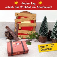 Wichteltür mit interaktiven Elementen von easy-sticks. Die Wichtelbriefe laden dazu ein, Abenteuer in der Vorweihnachtszeit zu erleben.