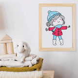 Niedliches Wintermädchen in pinkem Mantel und blauer Mütze, perfekt für kreative Projekte mit Easy-Sticks Plotterdateien zum Downloaden.