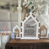 Kreative Laterne mit dem Spruch 'Zuhause ist, wo die Leggings einen festen Platz im Alltag hat.' von Easy-Sticks. Stilvolles Deko-Element in Holz- und Weißtönen, ideal für DIY-Projekte.