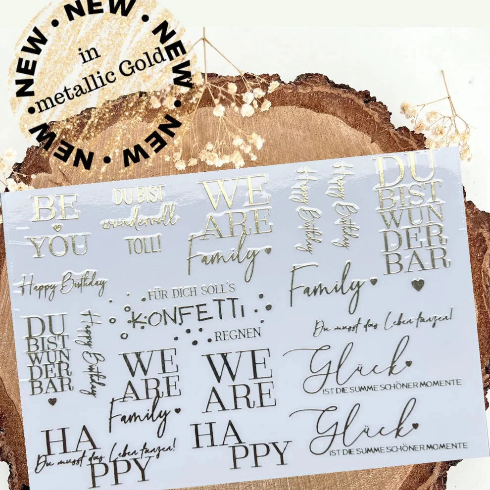 We Are Family Goldene Rub On Sticker Randlos A5 von easy-sticks, detailreiche Sticker in Metallic Gold mit inspirierenden Texten für kreative Projekte wie Scrapbooking und Kartengestaltung.