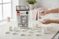 Raysin Gießpulver 100 in 4kg-Beutel, ideal für kreative Gießarbeiten und detailgetreue Abgüsse.