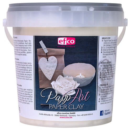 PappArt Paper Clay von easy-sticks in einem 900 g Eimer, ideal für kreative Bastelprojekte. Darstellung der lufttrocknenden Papier Modelliermasse mit einem dekorativen herzen und einer Schale. Perfekt zum Modellieren, Bemalen und Veredeln von individuellen Kunstwerken.