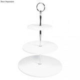 Fertiges Metall Etageren-Design, 3-stufig mit weißen Etagen, ideal für das Servieren von Leckereien, von easy-sticks mit dem Bausatz Metall Etageren Bausatz Classic.