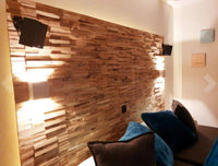Gemütlicher Wohnbereich mit Holzverkleidung an der Wand und eleganter Beleuchtung, perfekt für die Verwendung von Easy-Sticks 3.0 Kurz von Easy-Sticks in kreativen Handwerksprojekten.