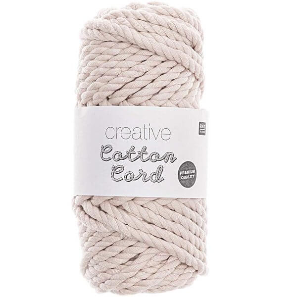 Hochwertiges Baumwollgarn für Makramee von easy-sticks. Kreatives cremefarbenes Makramee-Garn, 130g 25m, 5mm Stärke, perfekt für kreative Projekte.
